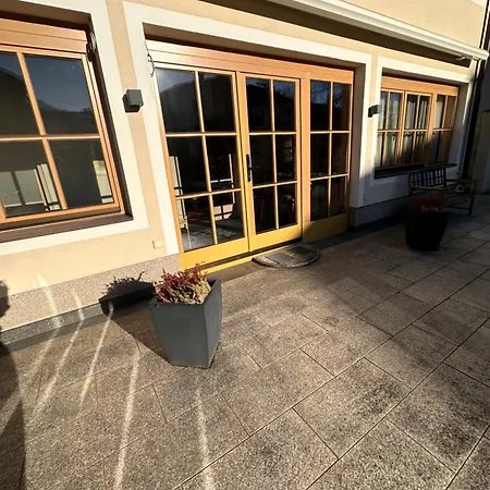 Marianne Apartment Fuegen